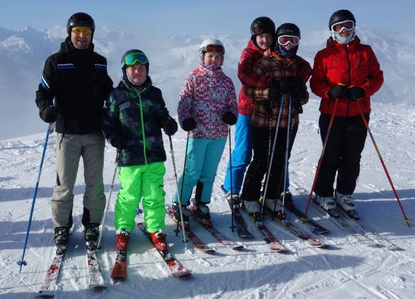 Familienfoto auf der Königsleiten-Spitze / Zillertal-Arena (Jan. 2019) Foto